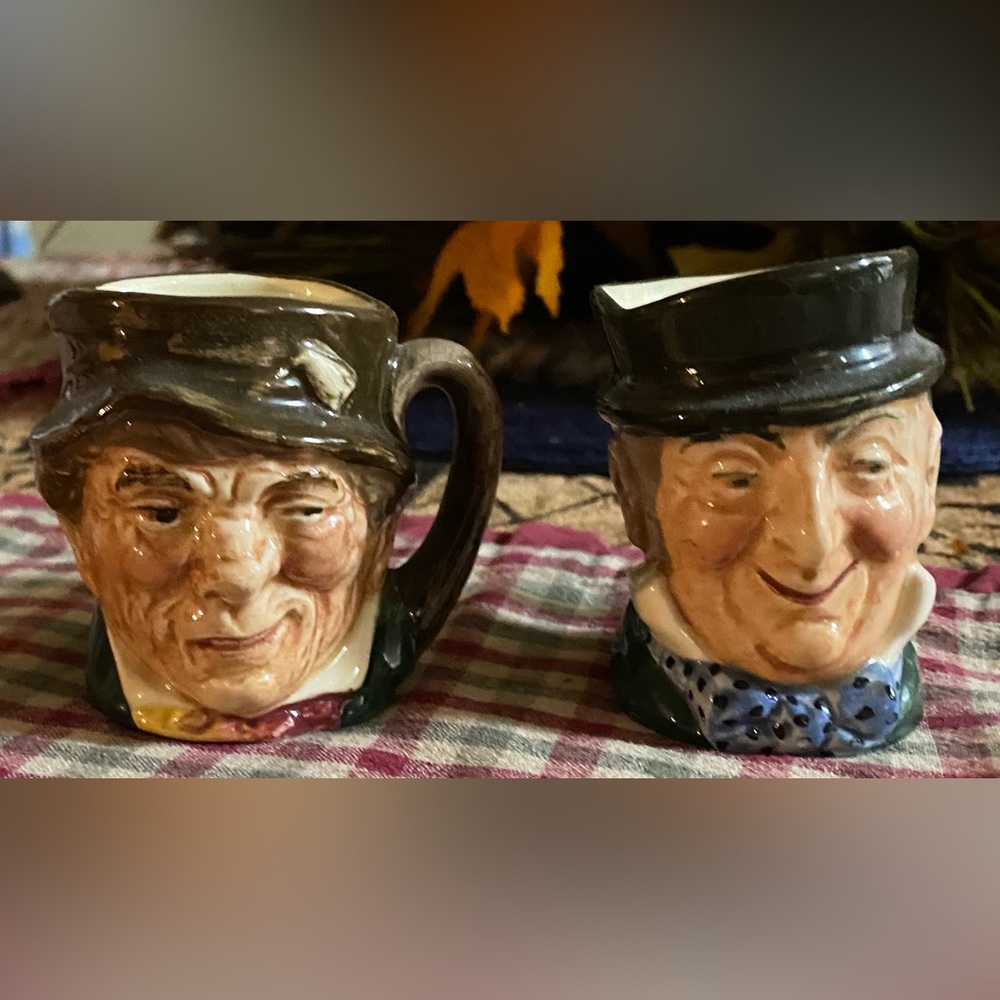 Vintage Royal Doulton Character Mug Paddi & McCawber with Black Hat